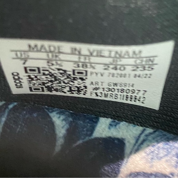 Adidas ultraboost sneakers - Picture 11 of 11